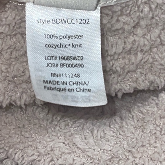 Barefoot Dreams Cozychic Hooded Cape in Stone Shawl Wrap O/S - Picture 12 of 12